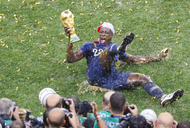 霍楠：上个赛季CBA现役最好5名球员分别是徐杰、林葳、曾凡博、胡金秋、杨瀚森.