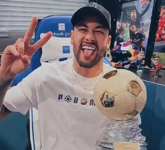 他在训练中 他在训练中