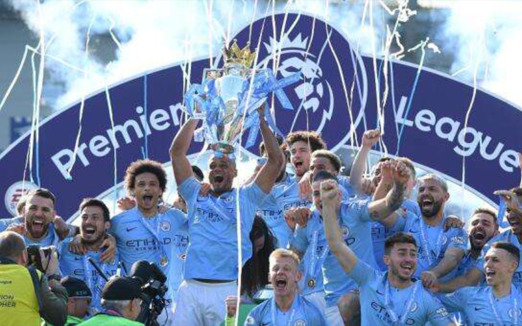 他注意到奥 他注意到奥